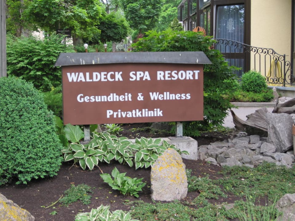Eingang Hotel Waldeck Spa Kur- & Wellness Resort