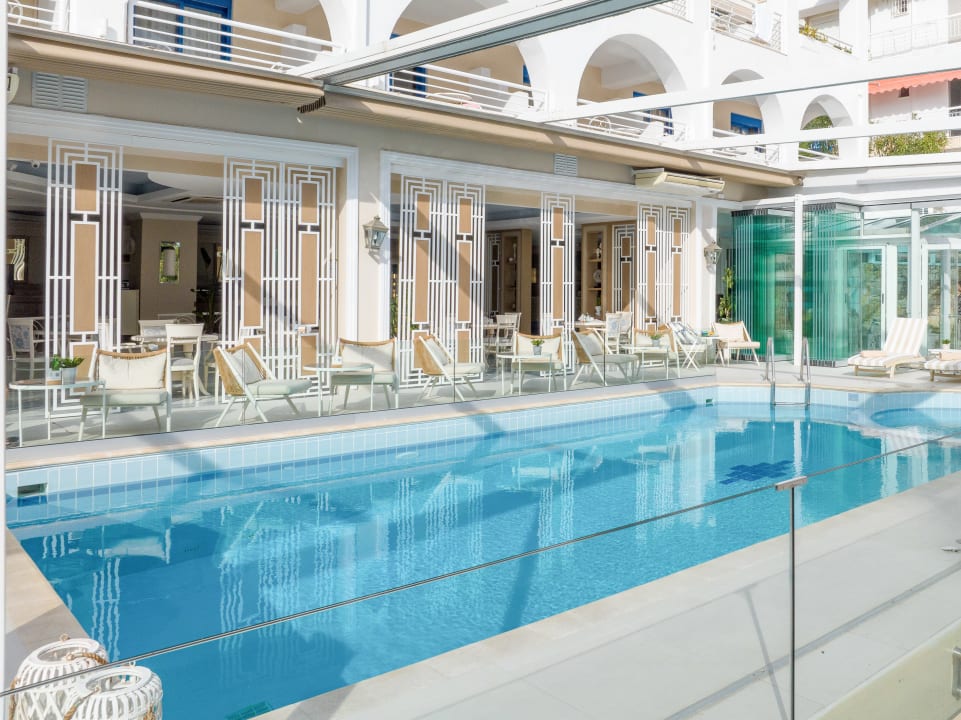 Pool Secret Paradise Hotel and Spa