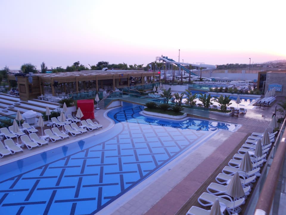 Ausblick auf Pool Sentido Trendy Verbena Beach