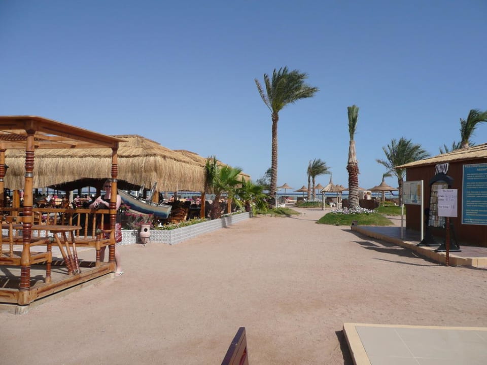 Der Strand naht Pickalbatros Royal Moderna Resort-Sharm El Sheikh