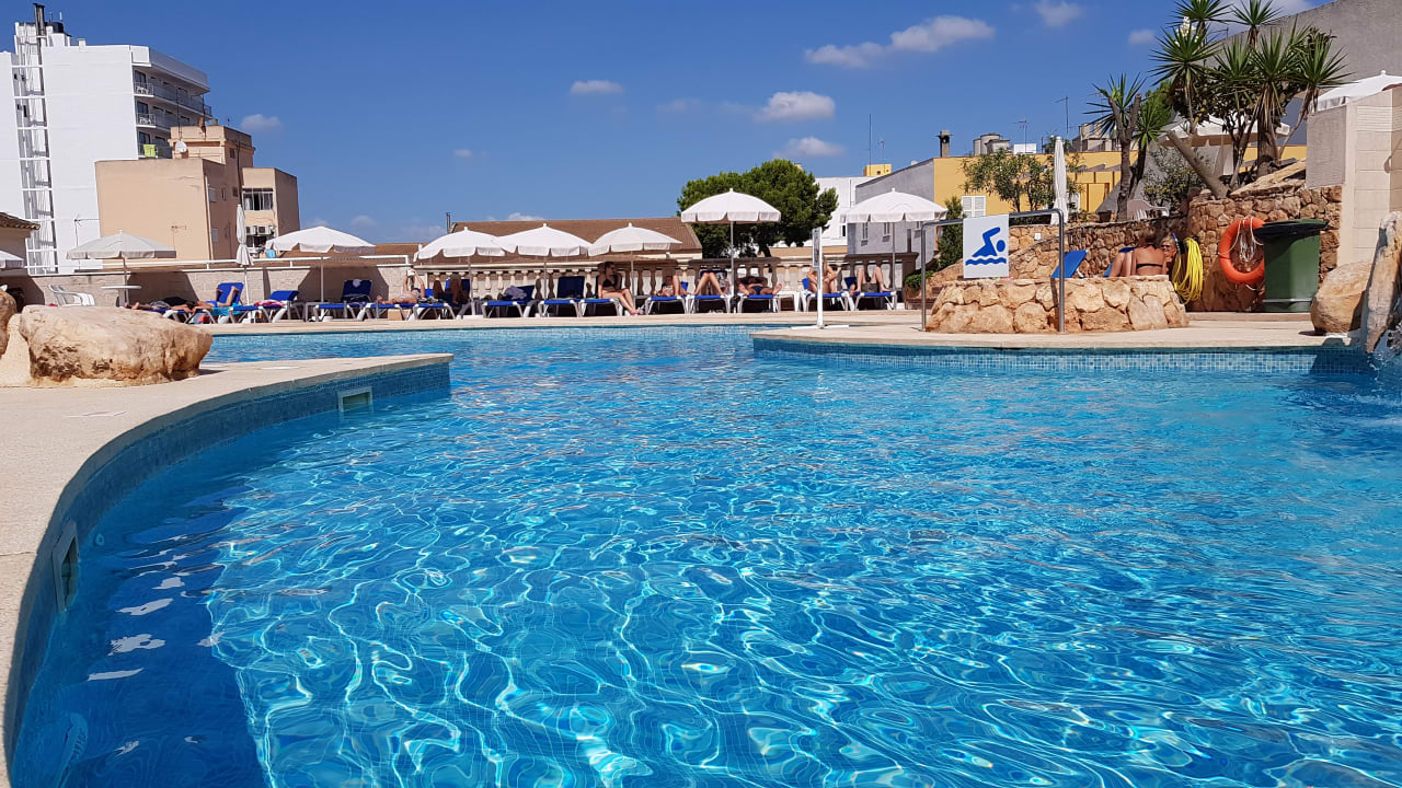 Pool Hotel Kilimanjaro