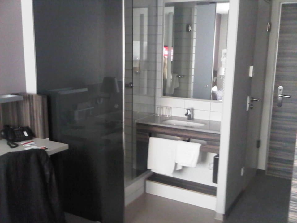 Bad Premier Inn Nürnberg City Nordost