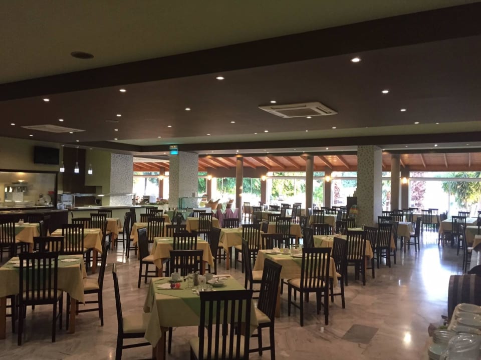 Restaurant & Buffet Delfinia Resort