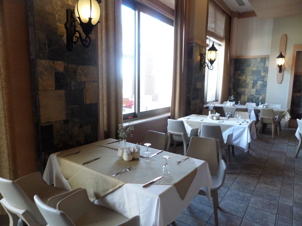 Defne Restaurant Fame Residence Lara & Spa