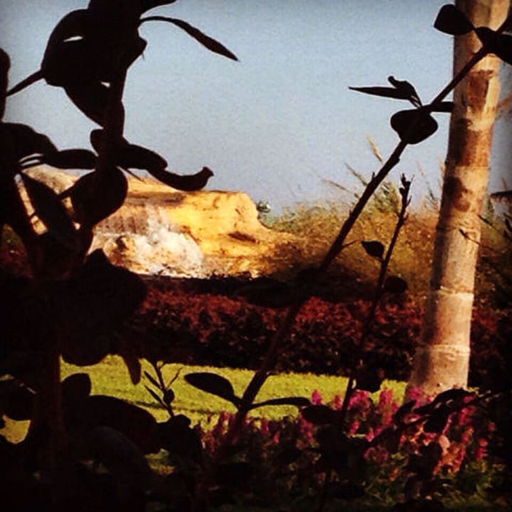 Secret garden Starlight Resort Hotel