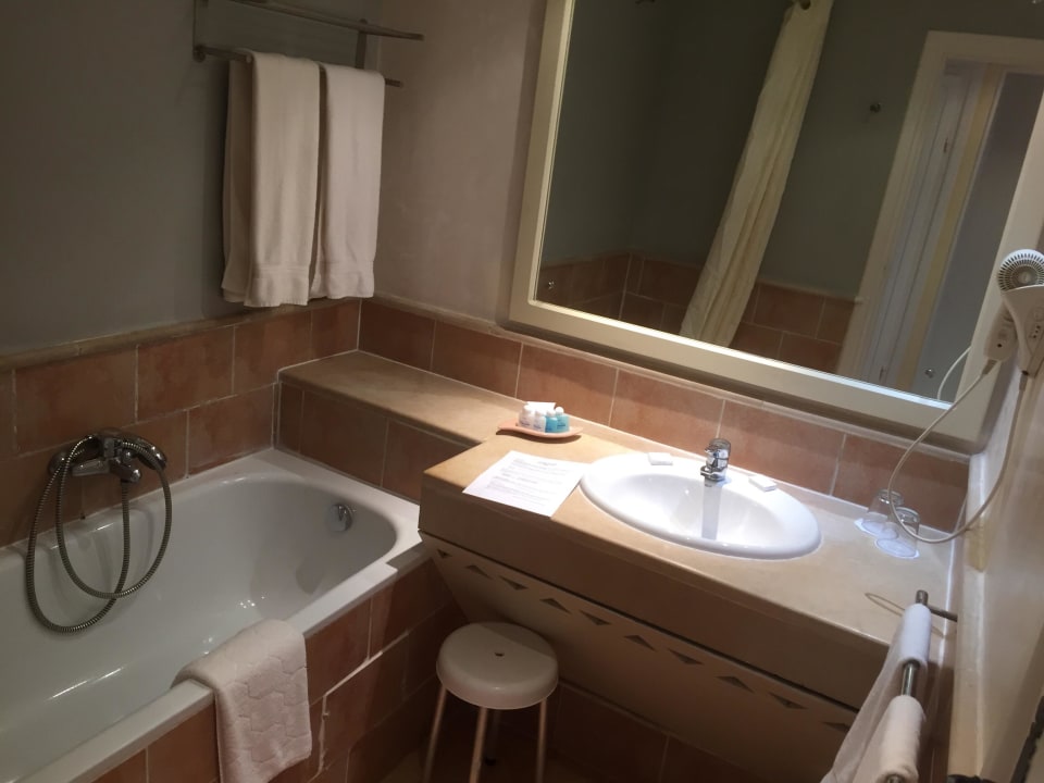 Nicht das neueste aber sauber Vincci Safira Palms