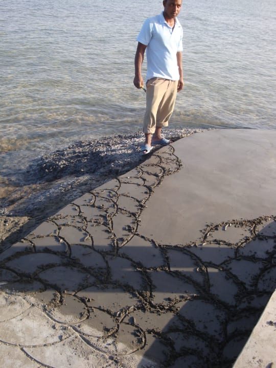 Handarbeit war angesagt Beach Albatros Resort