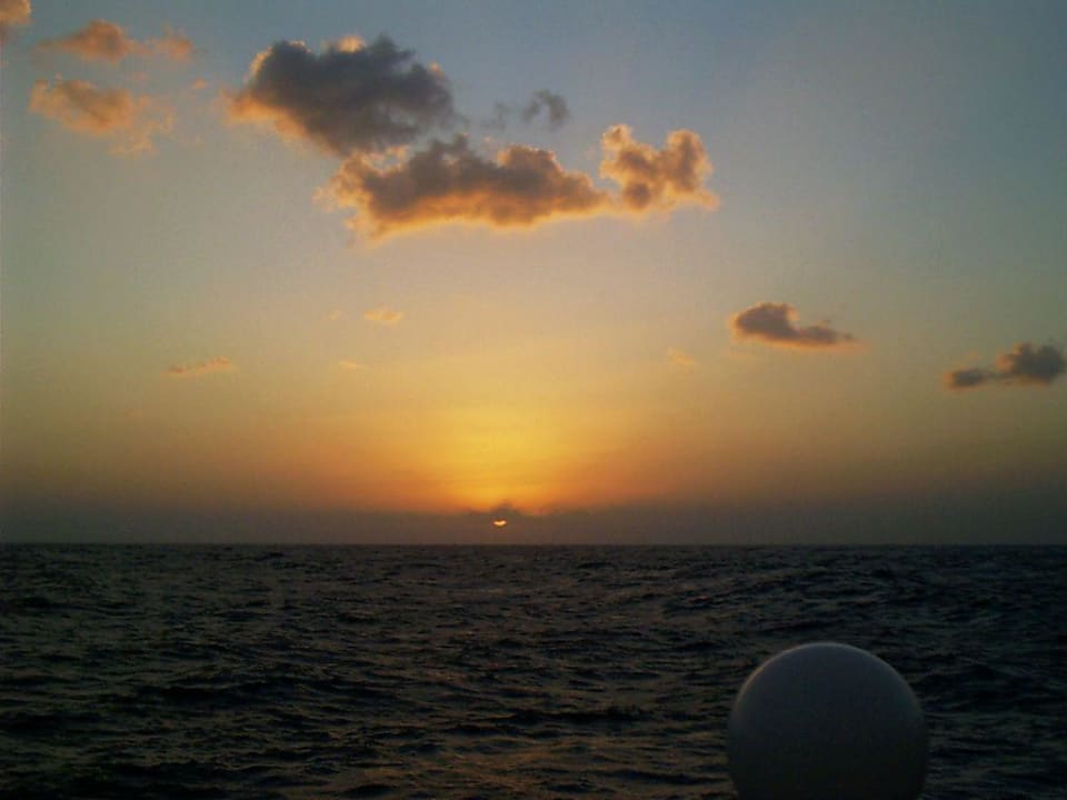 Sonnenaufgang, morgens um 6.20 am Steg Sentido Akassia Beach
