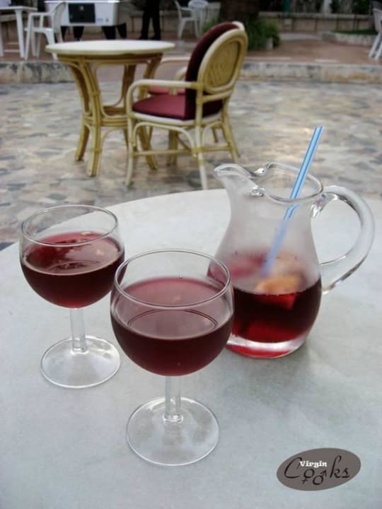 Lecker-schmecker Sangria Reverence Mare - Adults only