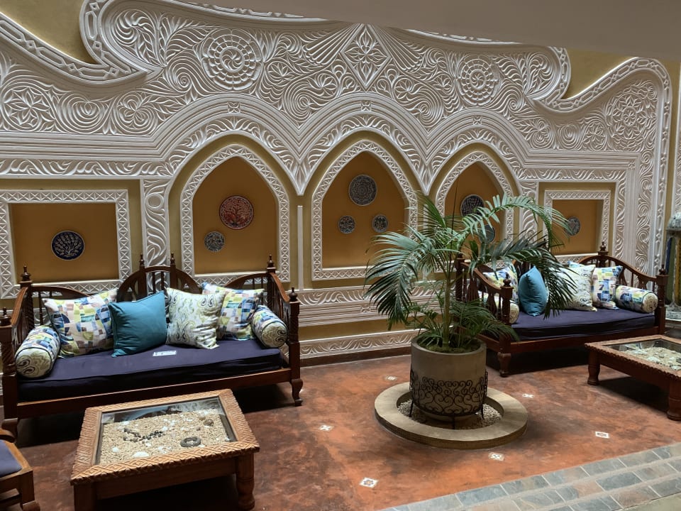 Lobby The Heron Portico