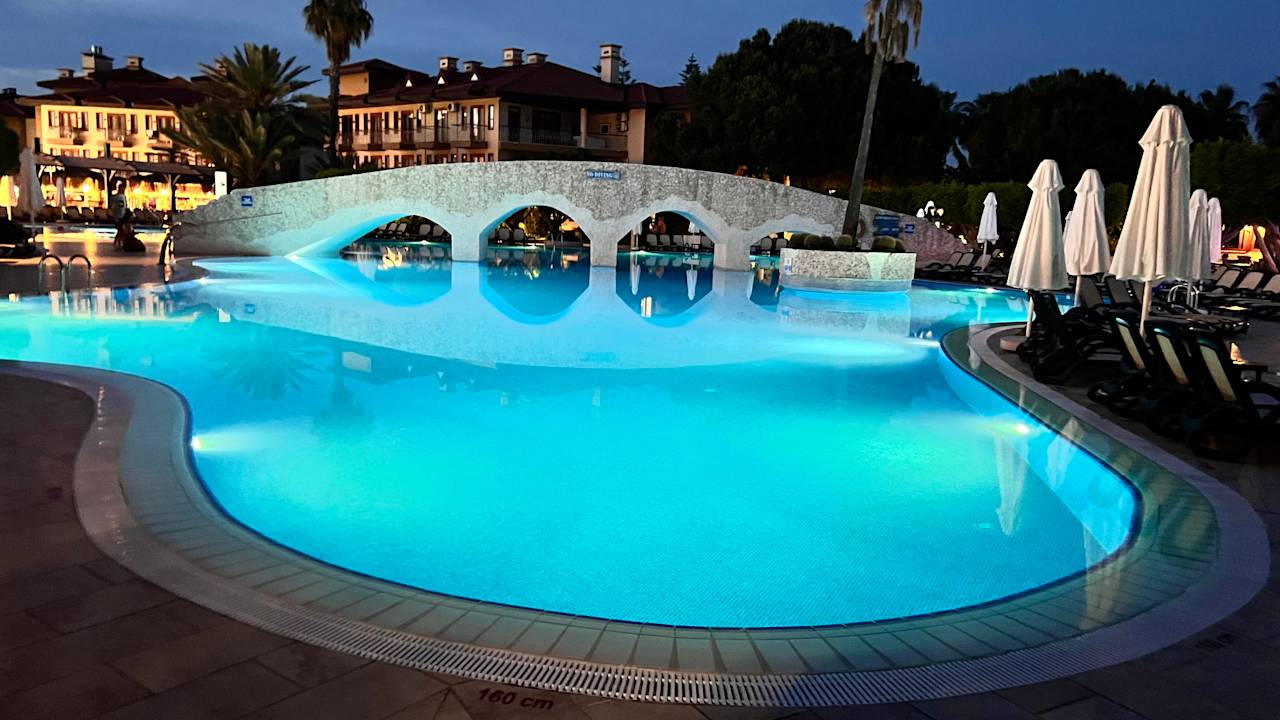 Pool Club Grand Aqua