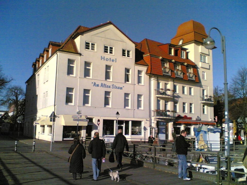 Front Hotel Am Alten Strom