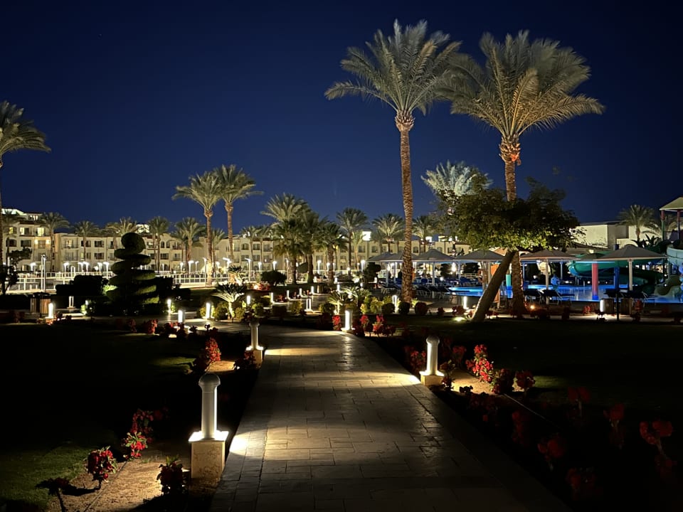 Gartenanlage Pickalbatros Dana Beach Resort - Hurghada