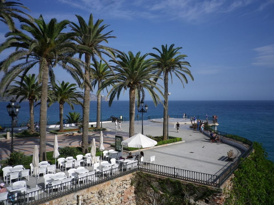 Blick aus dem 7. OG auf Balcón de Europa Hotel Balcon de Europa