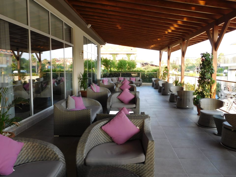 Lobby vorn Mary Hotel Side