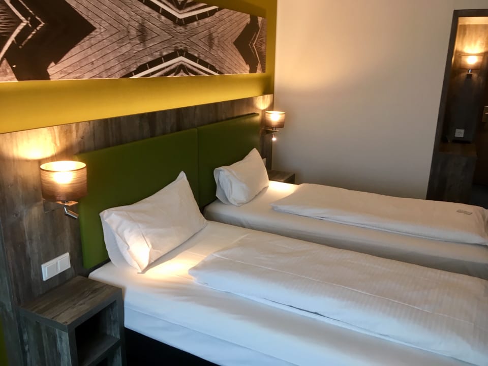 Zimmer ibis Styles Tubingen