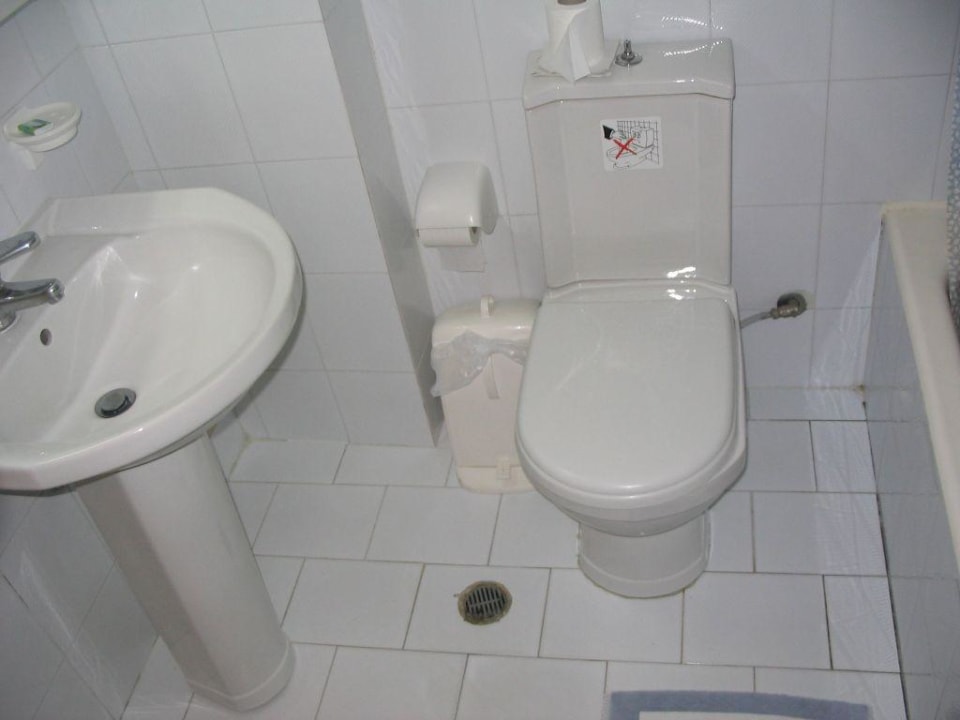 Waschbecken und Klo Hotel Alexander House