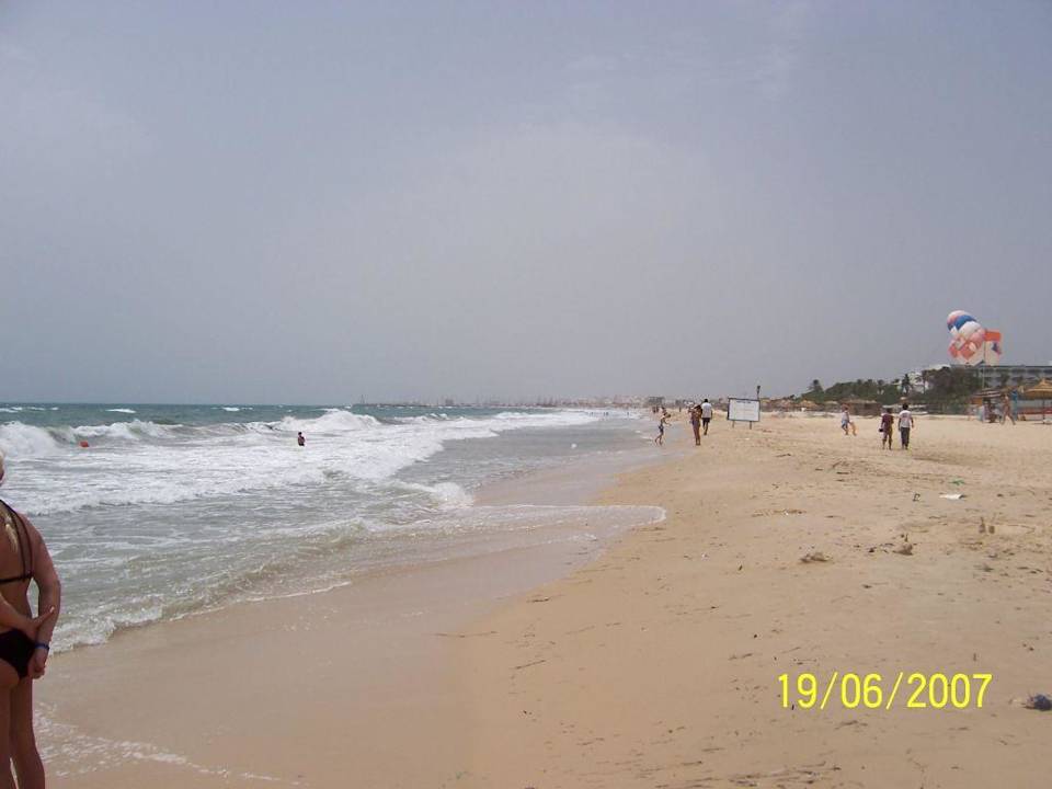 Strand Hotel Nesrine