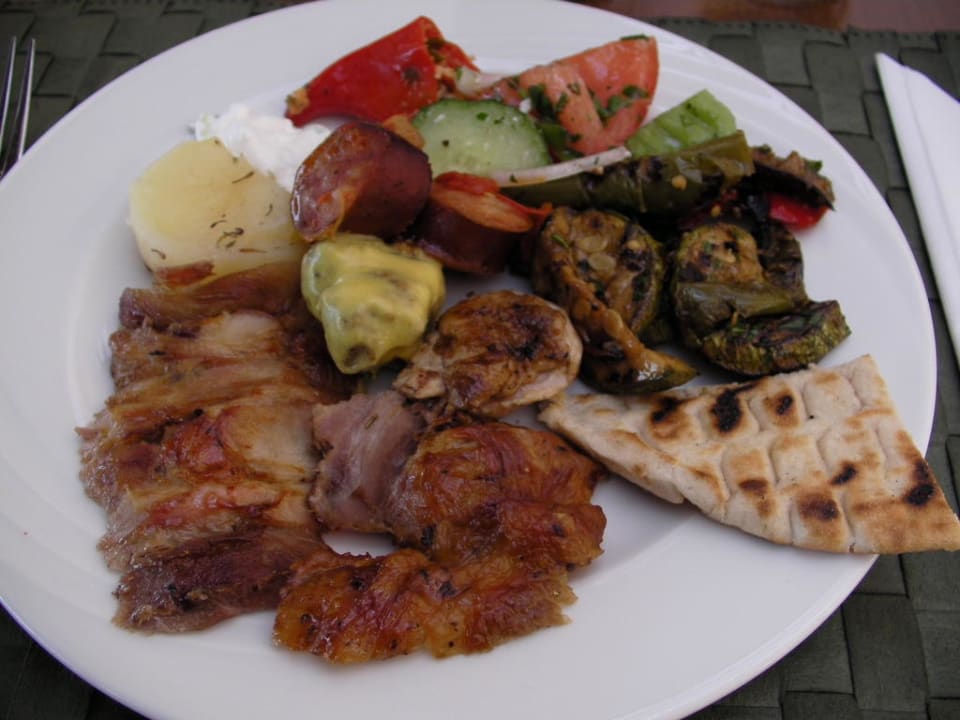 Delicious food from greek restaurant Porto Bello Royal