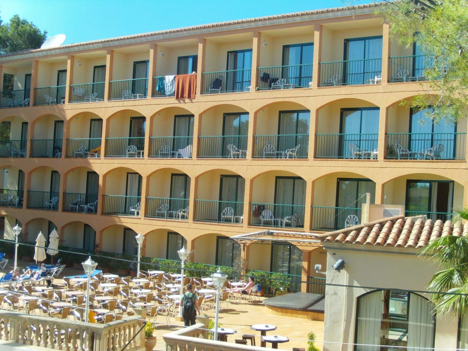 Von Block A 3 Etage blick zum Garten Valentin Somni Hotel & Suites