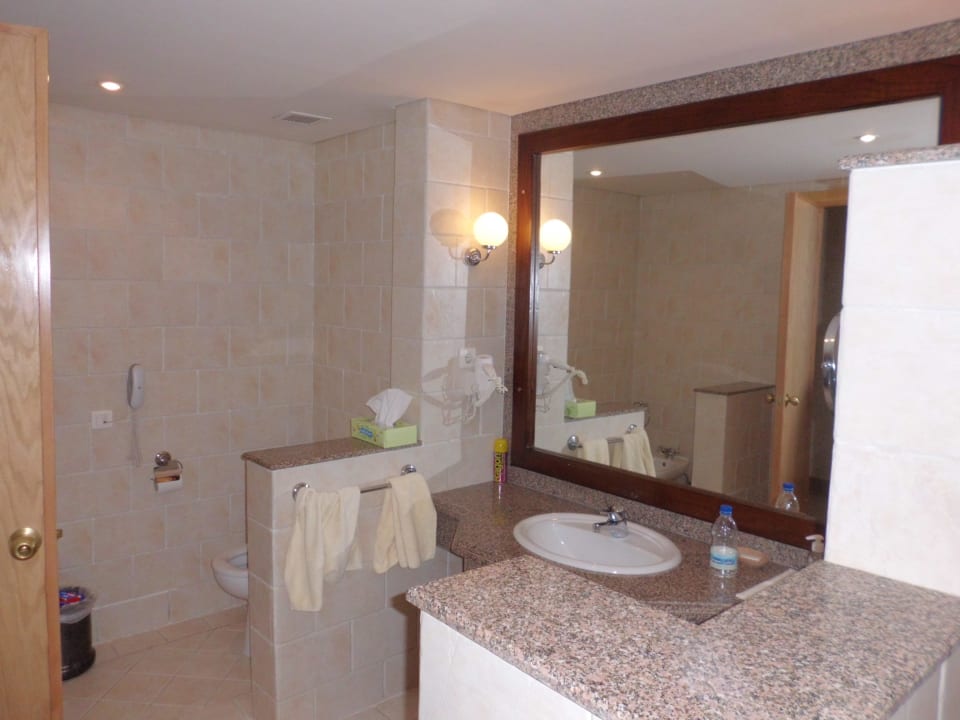 Bad und Toilette Pickalbatros Dana Beach Resort - Hurghada