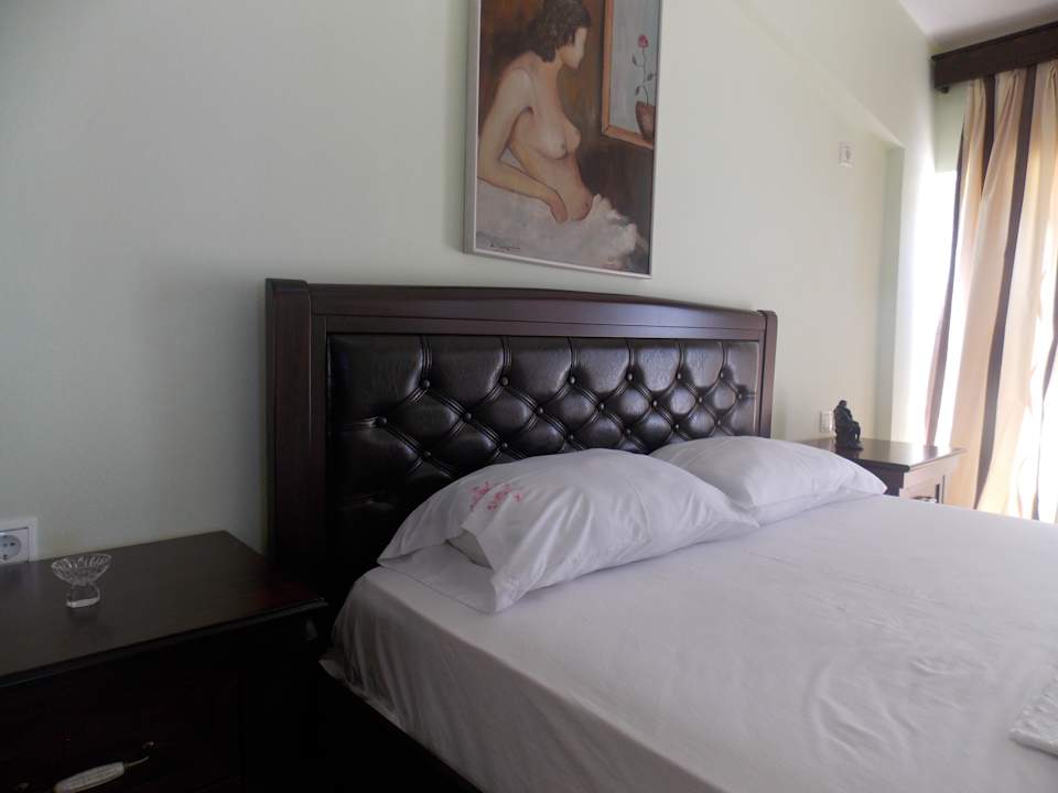 Zimmer Damian Saranda Hotel