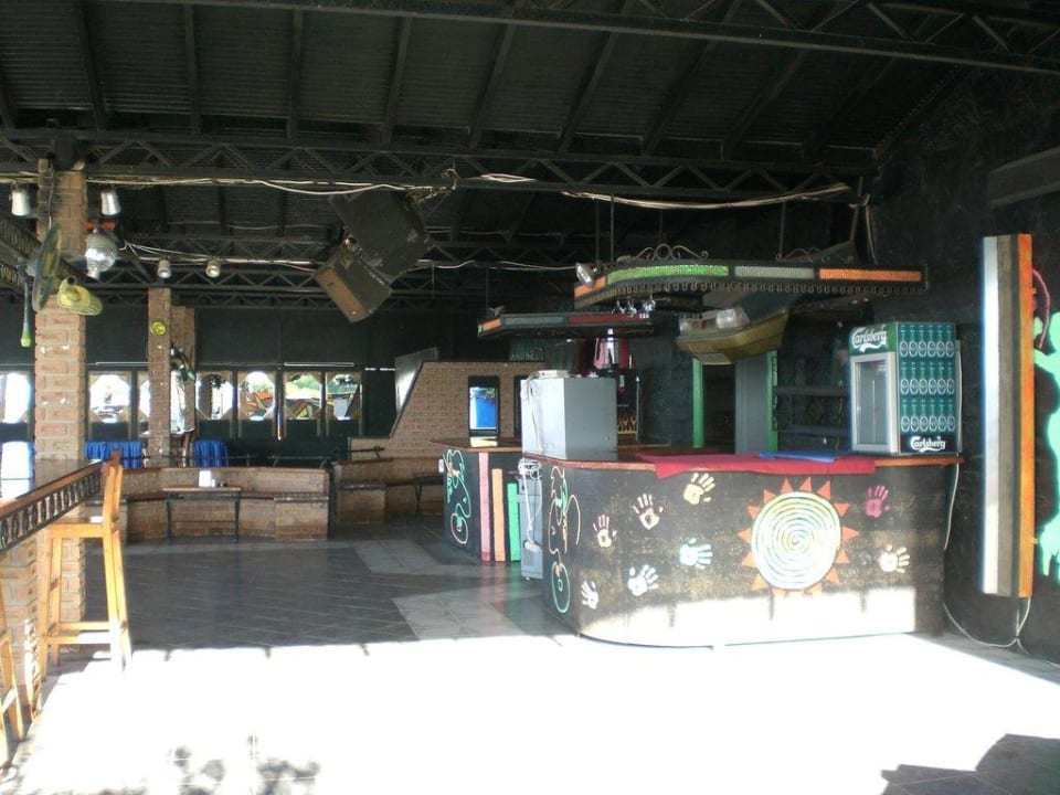 Strandbar Club Turtas Beach Hotel