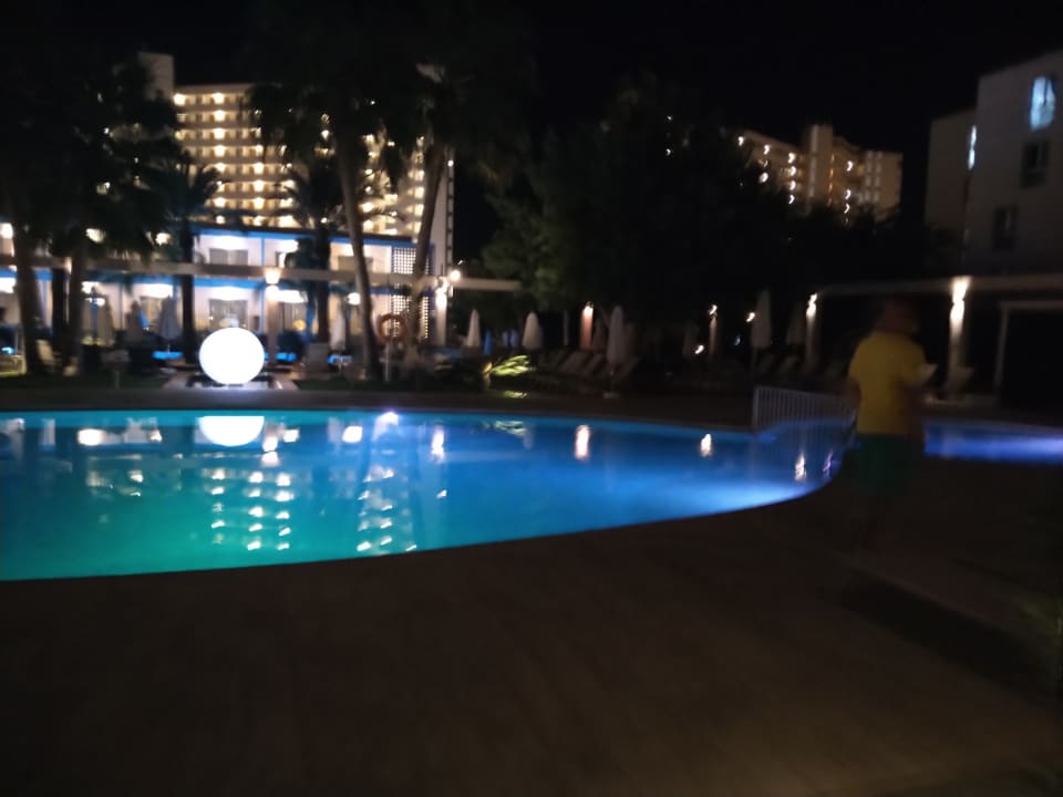 Pool BG Hotel Caballero