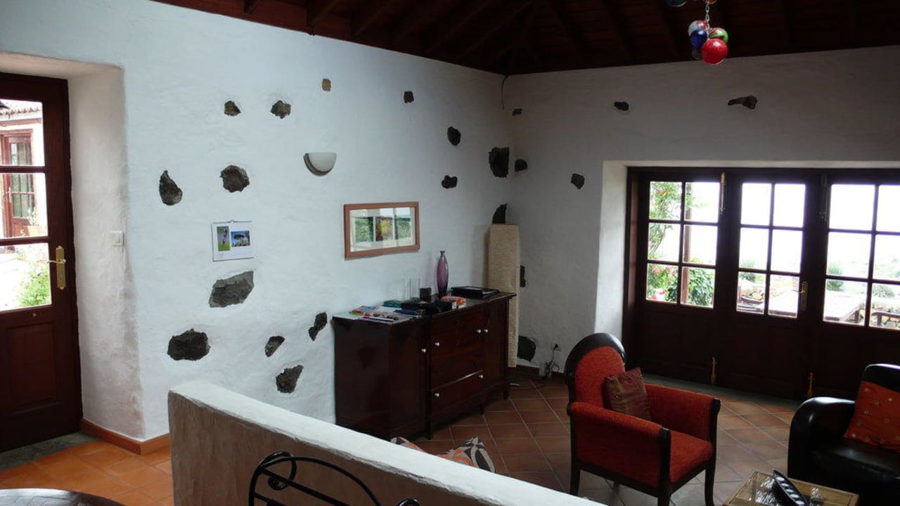 Blick von der Küche in den Wohnbereich Finca Musica