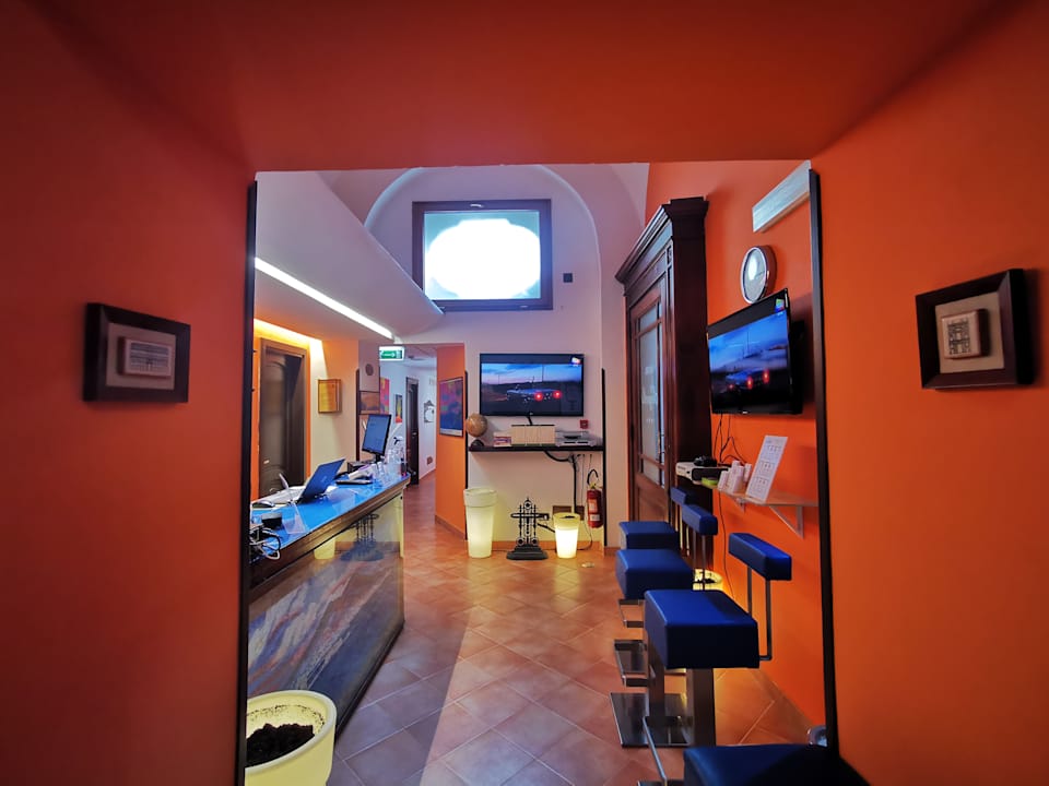 Lobby Hotel Neapolis
