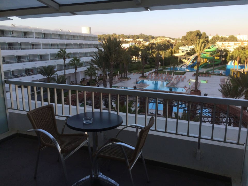 Ausblick zum Pool Atlas Amadil Beach Hotel