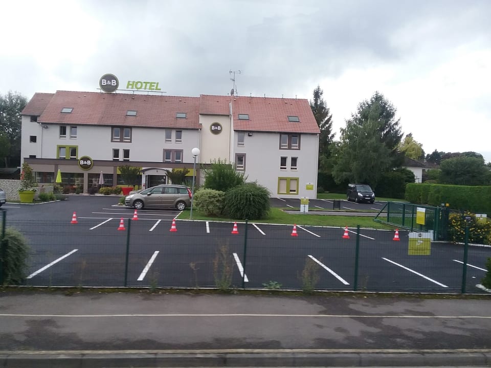 Außenansicht B&B Hôtel Verdun