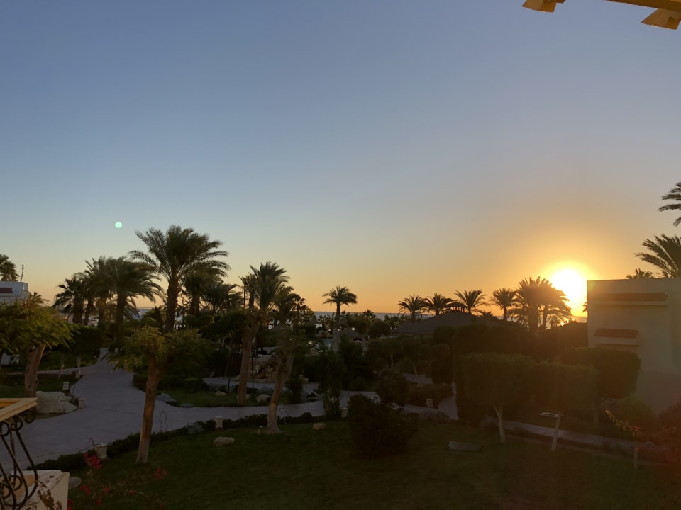 Gartenanlage Lotus Bay Beach Resort