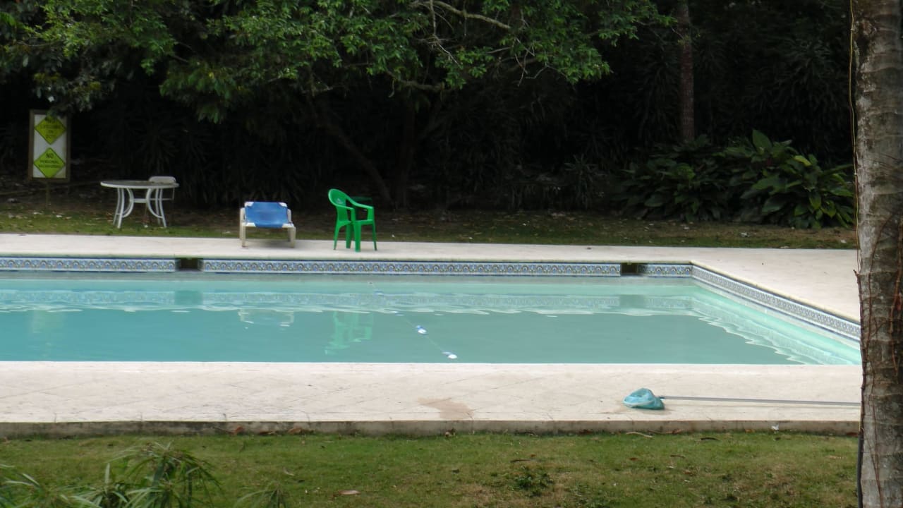 Blick auf den abseits gelegenen Pool Hotel Rancho Baiguate