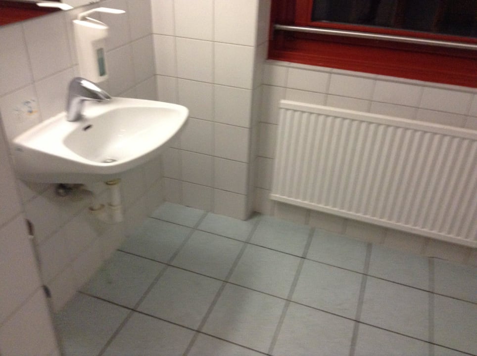 Waschbecken Jugendgästehaus Brigittenau