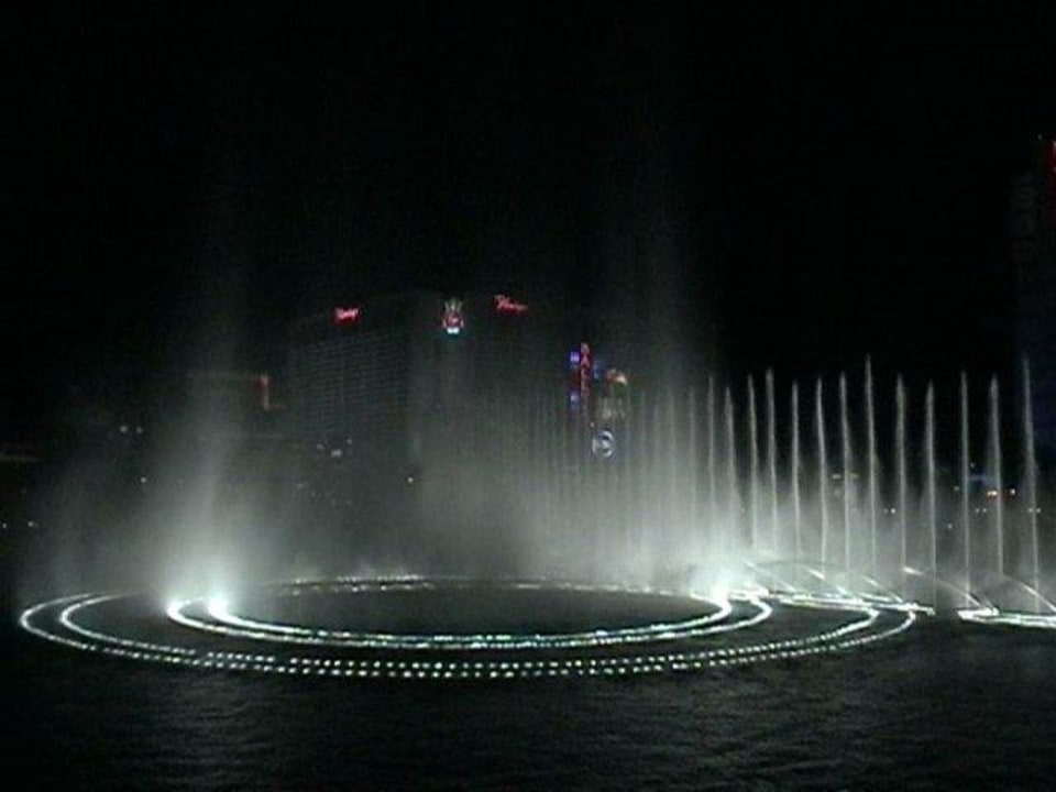 Wassershow Paris Las Vegas Hotel & Casino