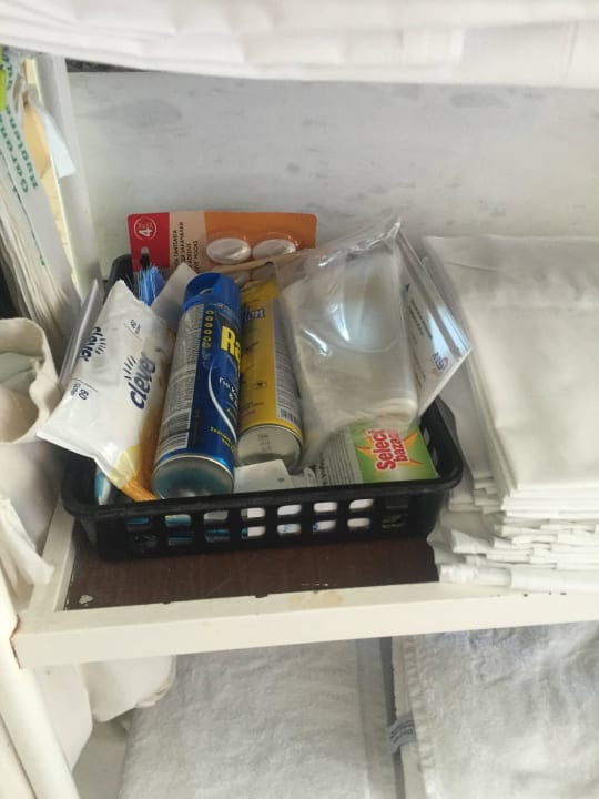 09/2016 Anissa Beach & Village