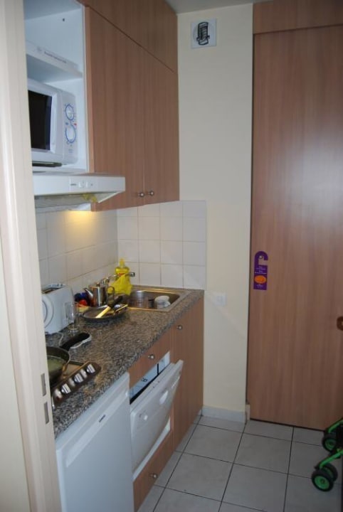 Nisza kuchenna Hotel Citadines Didot Montparnasse Paris