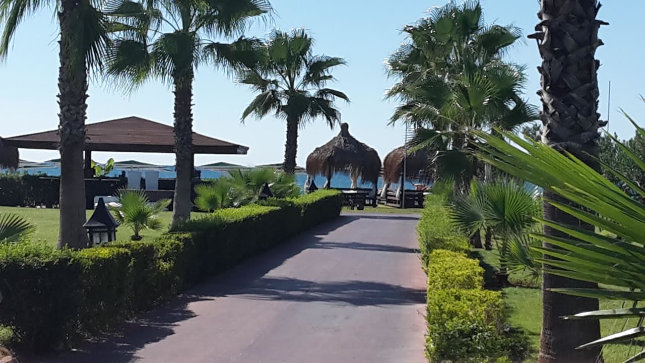 Weg zum Strand  IC Hotels Green Palace