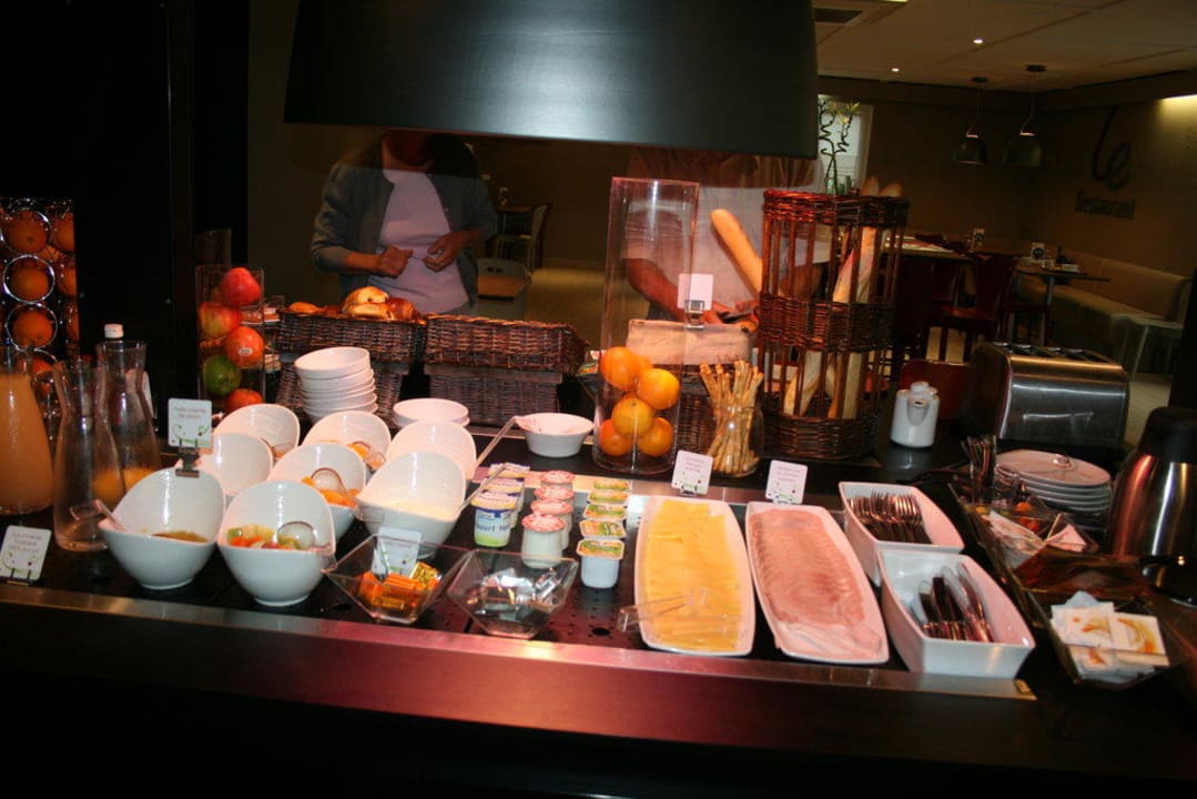 Frühstückbuffet Hotel Campanile Nancy Sud Lunéville