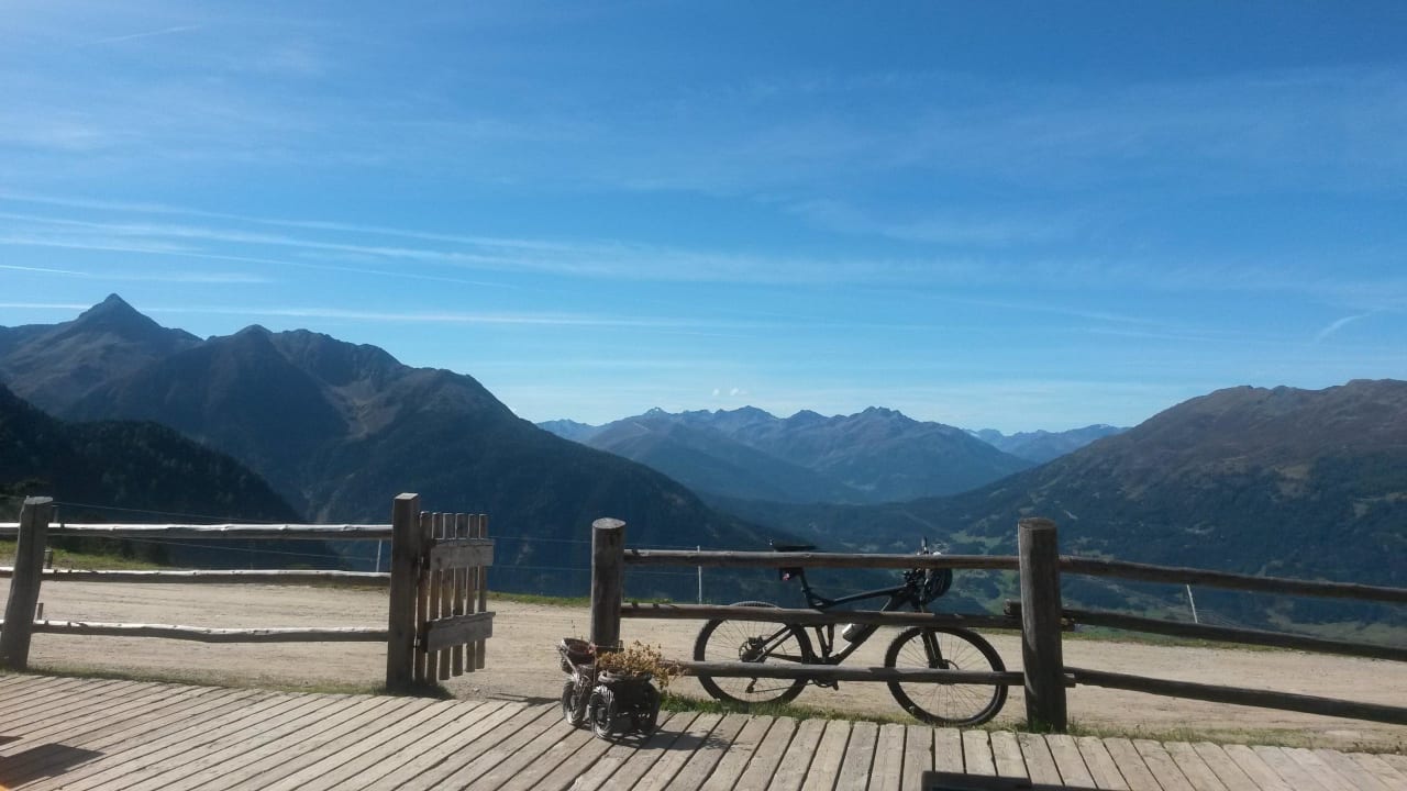 Rast auf der Jerzner Alm Hotel Andy