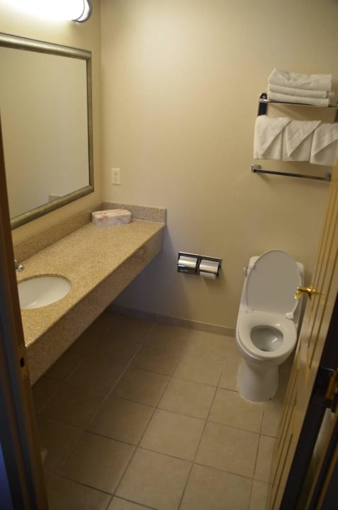 Zimmer 902 Queens County Inn and Suites