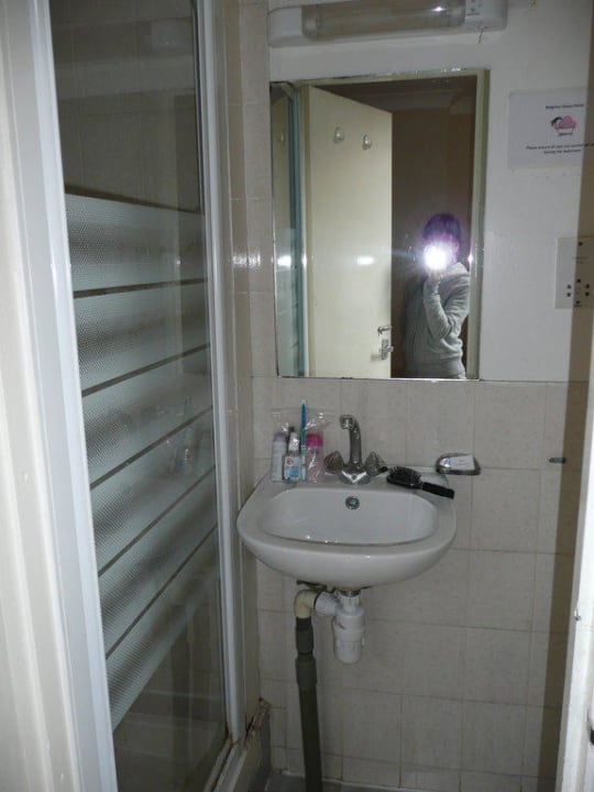 Bad Hotel Belgrave House