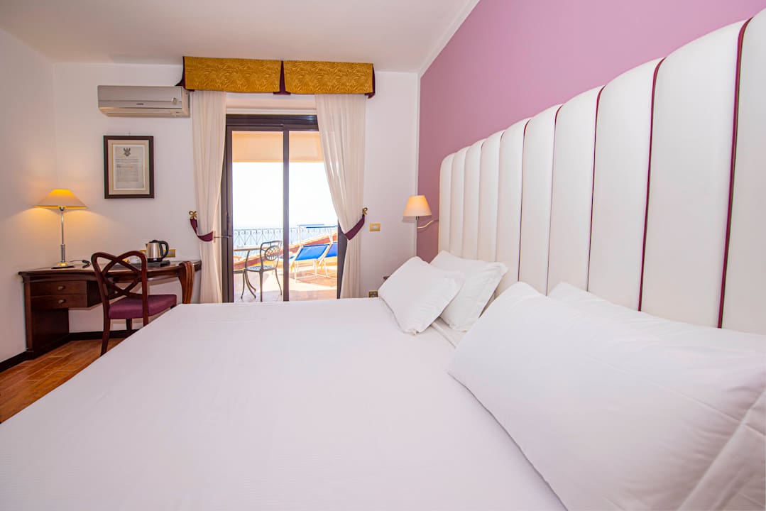 Zimmer Baia Taormina - CDSHotels