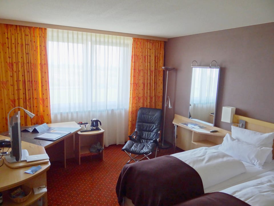 Doppelzimmer Standard Hotel NH Leipzig Messe