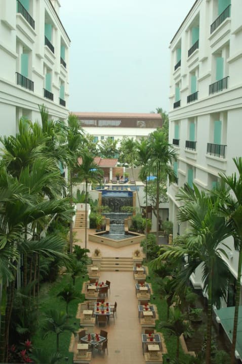 Innenhof Tara Angkor Hotel