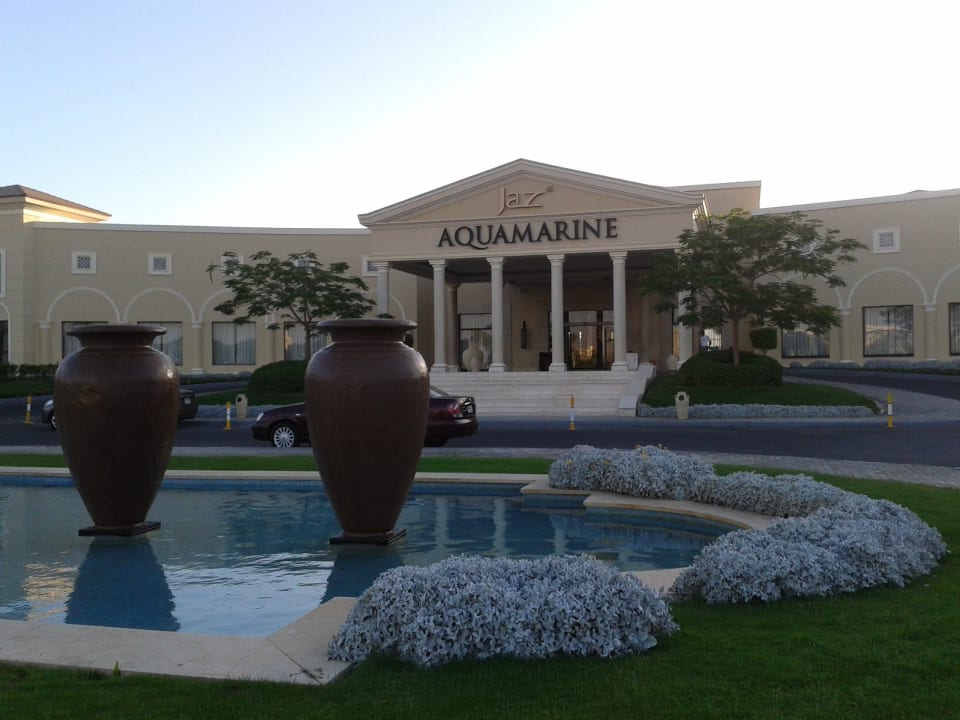 Morgens um 5.30 Uhr JAZ Aquamarine Resort