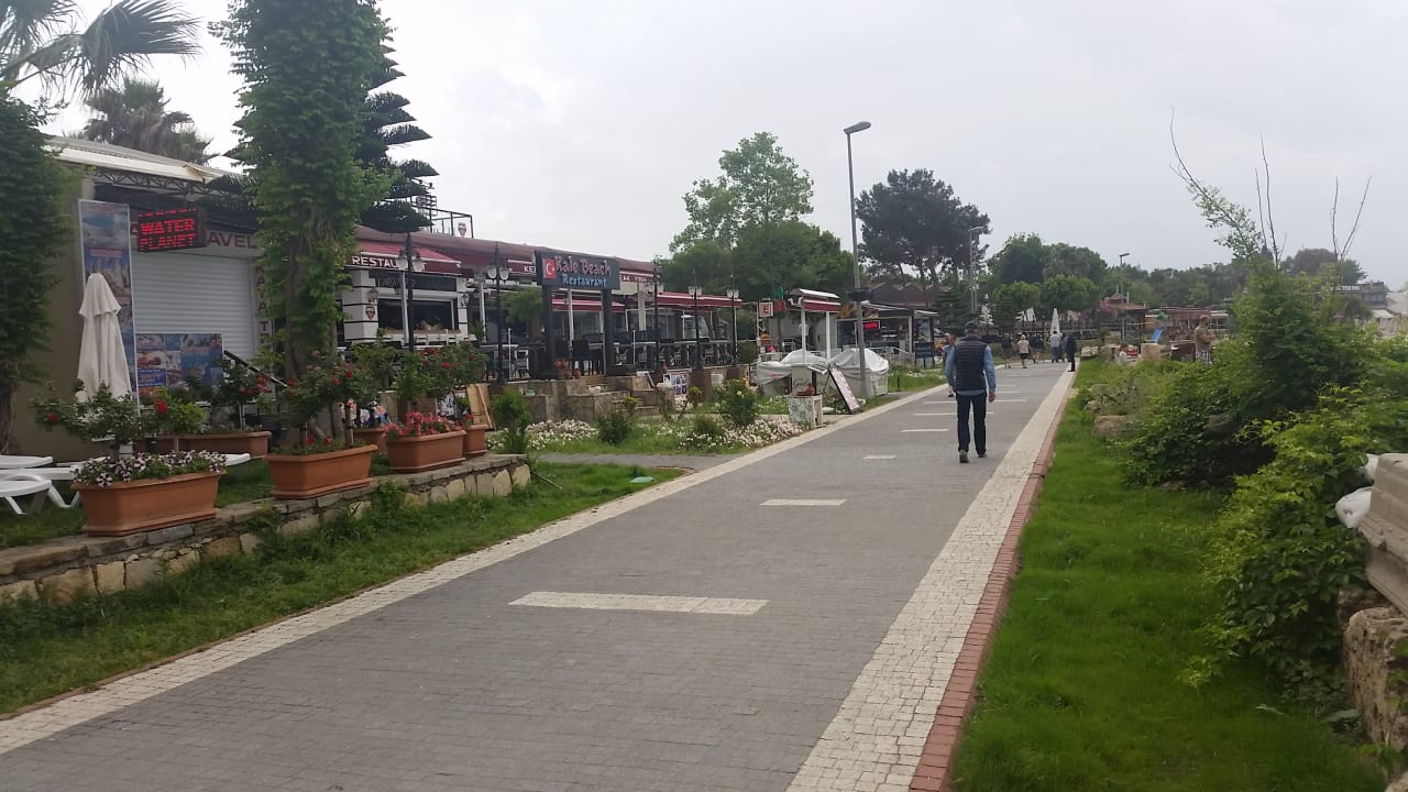 Strand Side Bay Hotel