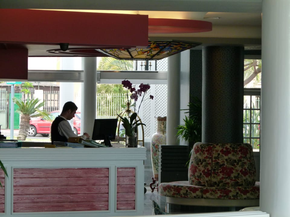 Einladende Rezeption Adrián Hoteles Colón Guanahaní - Adults only