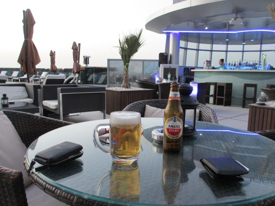 Poolbar Hotel Novotel Abu Dhabi Gate